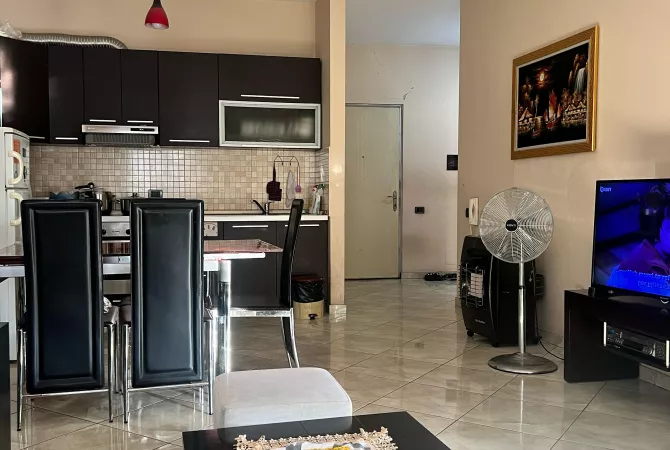 Shtepi ne shitje 2+1 ne Tirane - 165,000 Euro