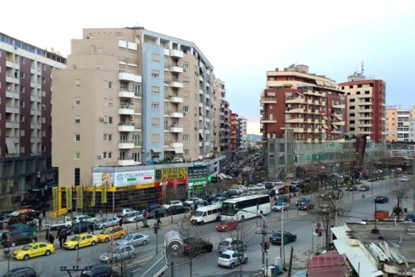 Shtepi ne shitje 2+1 ne Tirane - 130,000 Euro