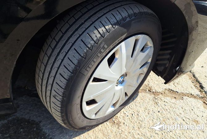 Makina ne shitje  ne Lezhe - 13,000 Euro