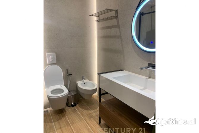 Shtepi me qera Apartament ne Tirane, 1+1, Mobilimi E mobiluar, Pagesa 1,000  Euro.