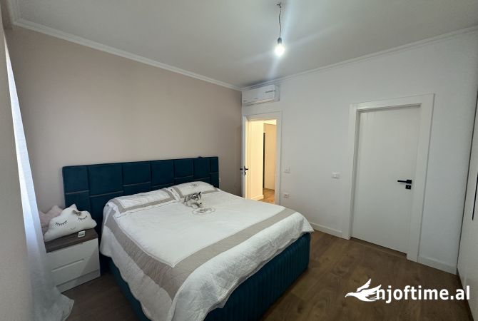 Shtepi me qera 2+1 ne Tirane - 1,200 Euro