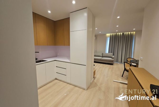 Shtepi me qera 2+1 ne Tirane - 700 Euro