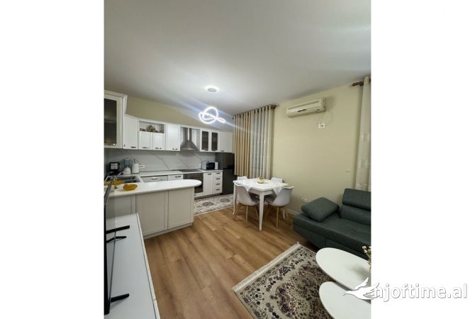 Shtepi me qera 1+1 ne Tirane - 650 Euro