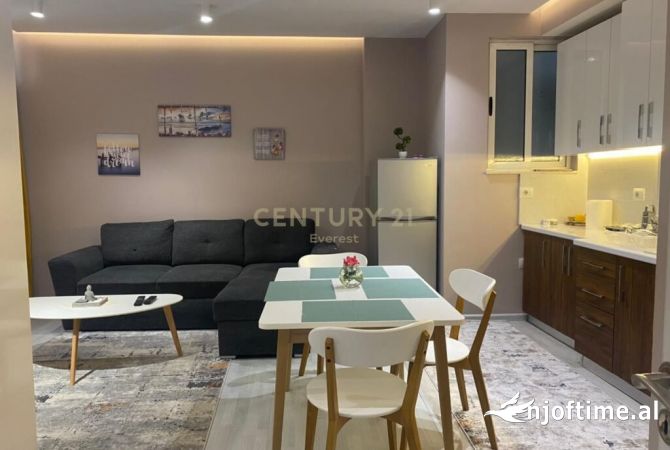 Shtepi me qera 1+1 ne Tirane - 700 Euro
