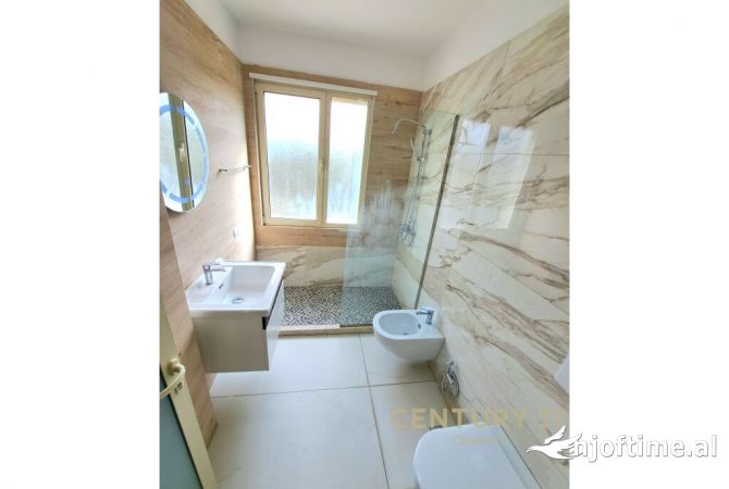 Shtepi me qera Apartament ne Tirane, 1+1, Mobilimi E mobiluar, Pagesa 550  Euro.