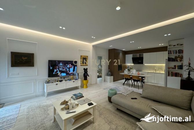 Shtepi me qera 2+1 ne Tirane - 1,300 Euro