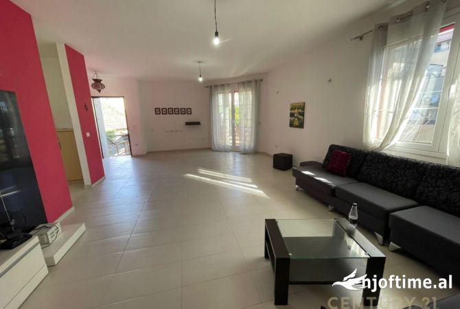 Shtepi me qera 3+1 ne Tirane - 1,500 Euro