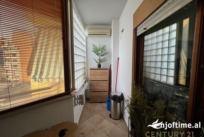 Shtepi me qera 2+1 ne Tirane - 750 Euro