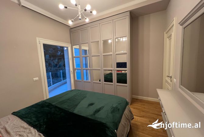 Shtepi me qera Apartament ne Tirane, 1+1, Mobilimi E mobiluar, Pagesa 650  Euro.