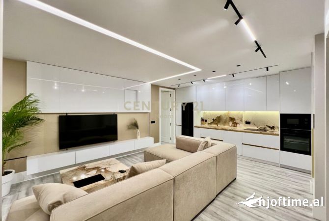 Shtepi me qera 2+1 ne Tirane - 2,000 Euro