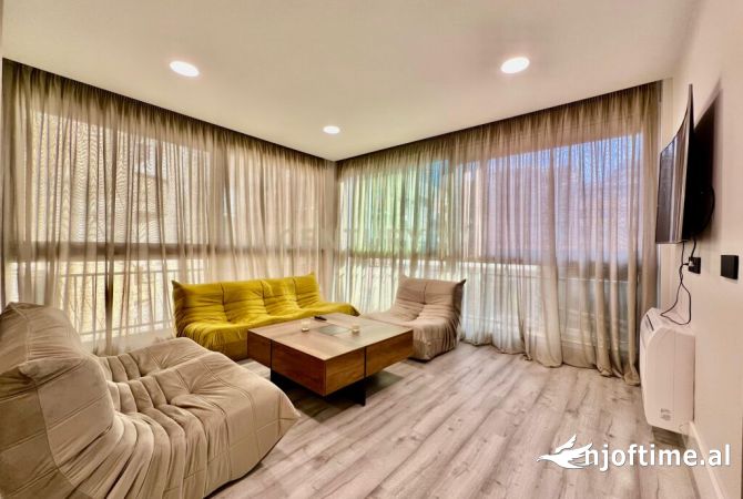 Shtepi me qera 2+1 ne Tirane - 2,000 Euro