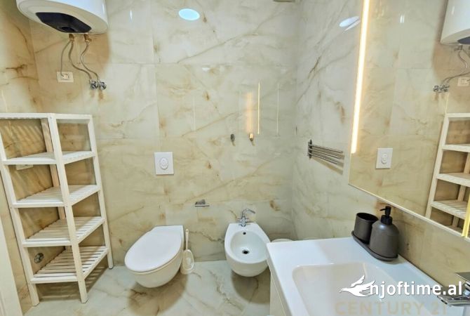 Shtepi me qera Apartament ne Tirane, 2+1, Mobilimi E mobiluar, Pagesa 800  Euro.