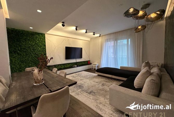 Casa in affitto 2+1 a Tirana - 1,700 Euro