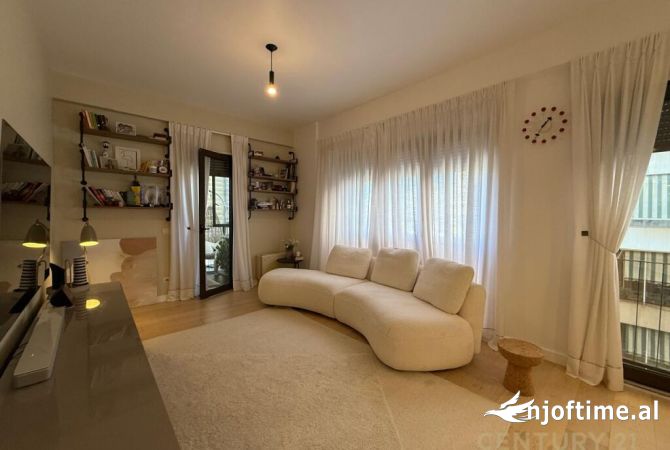 Shtepi me qera 2+1 ne Tirane - 2,000 Euro