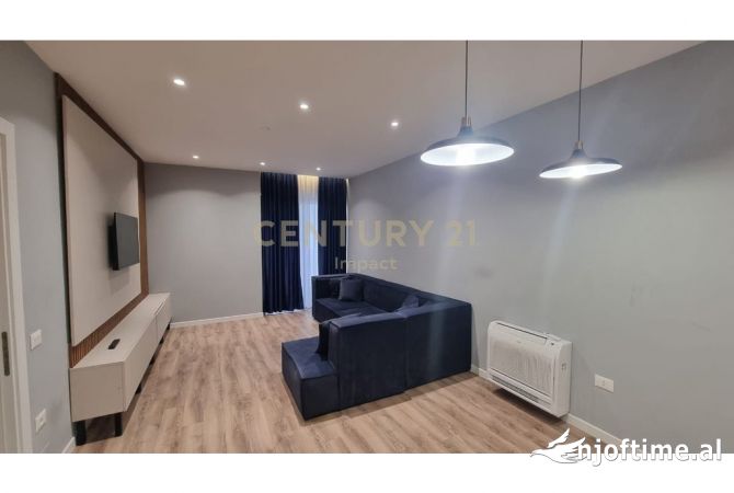 Shtepi me qera 2+1 ne Tirane - 800 Euro