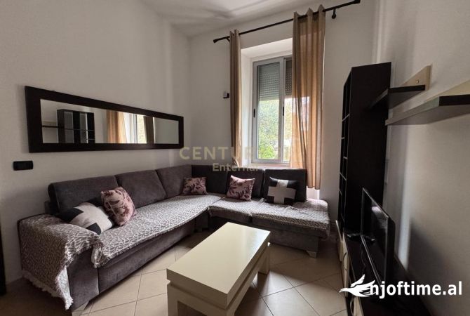 Shtepi me qera 1+1 ne Tirane - 550 Euro