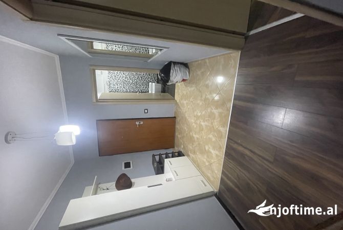 Shtepi me qera Apartament ne Tirane, 2+1, Mobilimi E mobiluar, Pagesa 850  Euro.