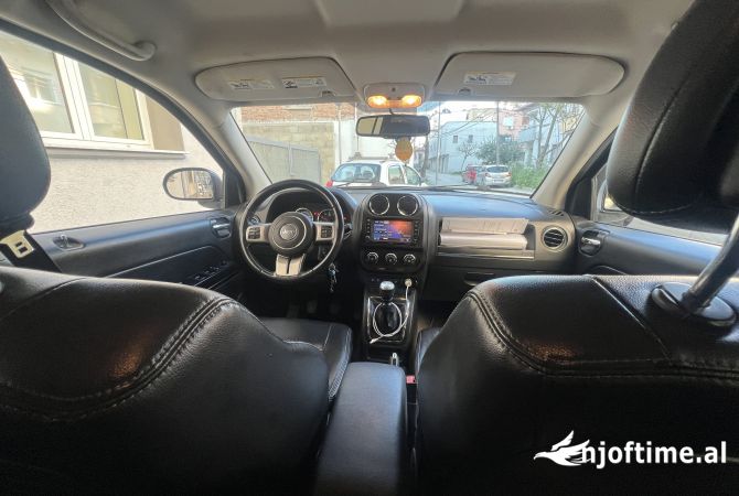 Auto in Vendita  a Valona - 6,800 Euro