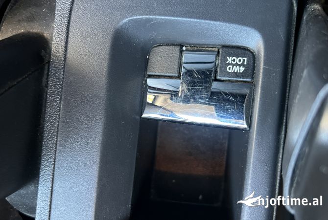 Makina ne shitje ne Vlore, Jeep, 2012 Diesel,Kambio Manual Pagesa 6,800  Euro.