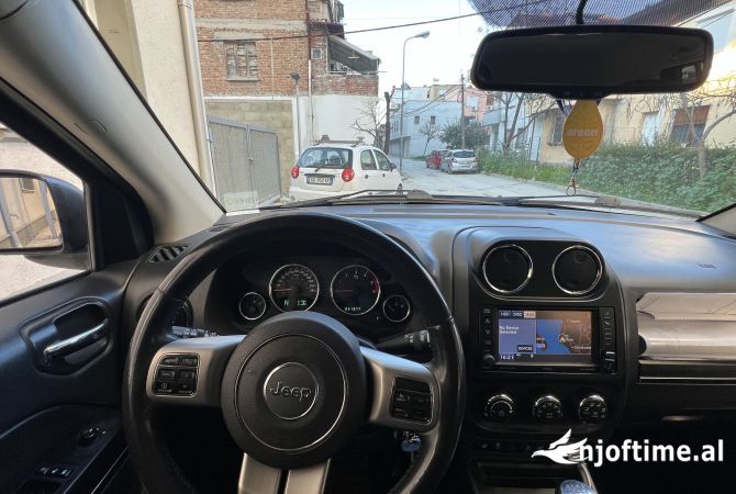 Auto in Vendita  a Valona - 6,800 Euro
