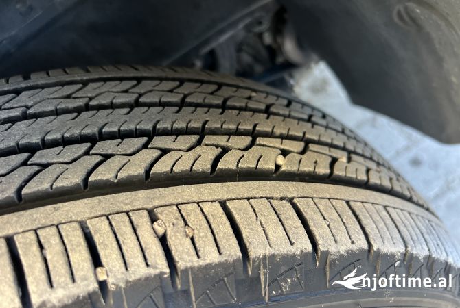 Makina ne shitje ne Vlore, Jeep, 2012 Diesel,Kambio Manual Pagesa 6,800  Euro.