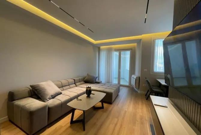 Shtepi me qera 2+1 ne Tirane - 213 Euro