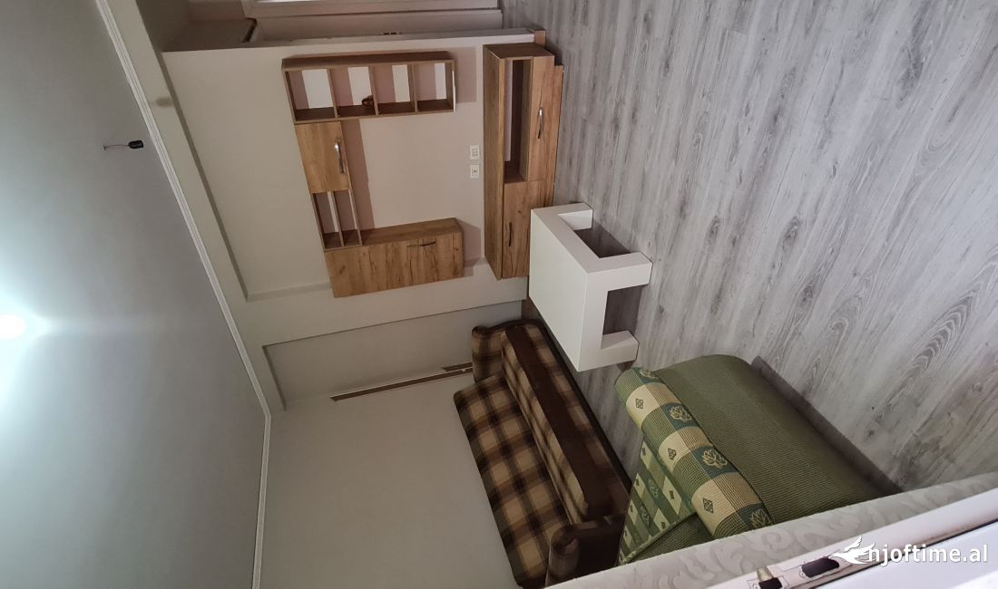 Shtepi me qera Shtepi Private ne Tirane, 1+1, Mobilimi E mobiluar, Pagesa 33,000  Leke.