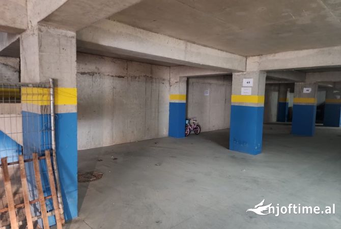Ambient biznesi ne shitje 4+1 ne Tirane - 23,000 Euro