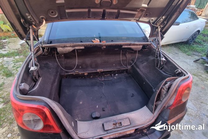 Makina ne shitje ne Durres, Renault, 2006 Diesel,Kambio Manual Pagesa 890  Euro.