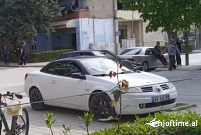 Makina ne shitje ne Durres - 890 Euro