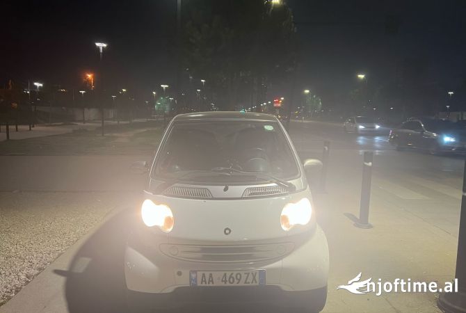 Makina ne shitje  ne Tirane - 2,200 Euro