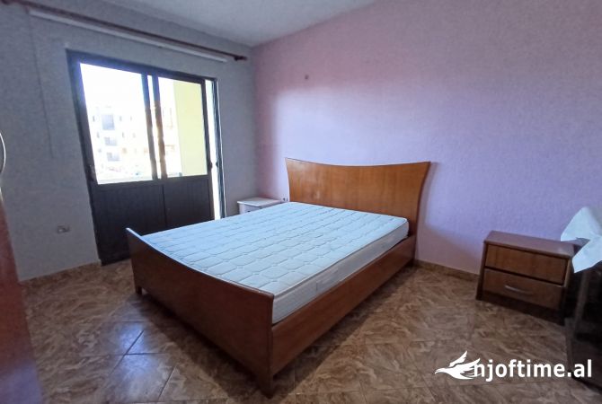 Shtepi me qera 3+1 ne Tirane - 45,000 Leke