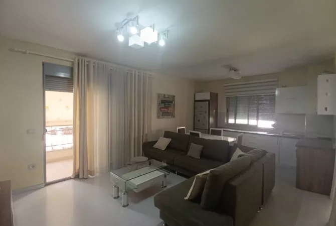 Shtepi me qera 1+1 ne Tirane - 450 Euro