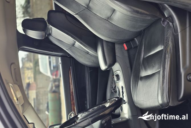 Cars for sale in Tirana, Jeep, 2012 Diesel,Kambio Automatik Payment 11,500  Euro.