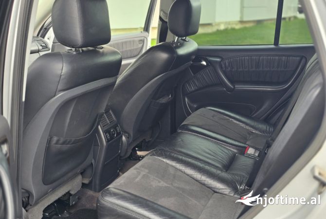 Cars for sale in Tirana, Mercedes-Benz, 2004 Diesel,Kambio Automatik Payment 4,700  Euro.