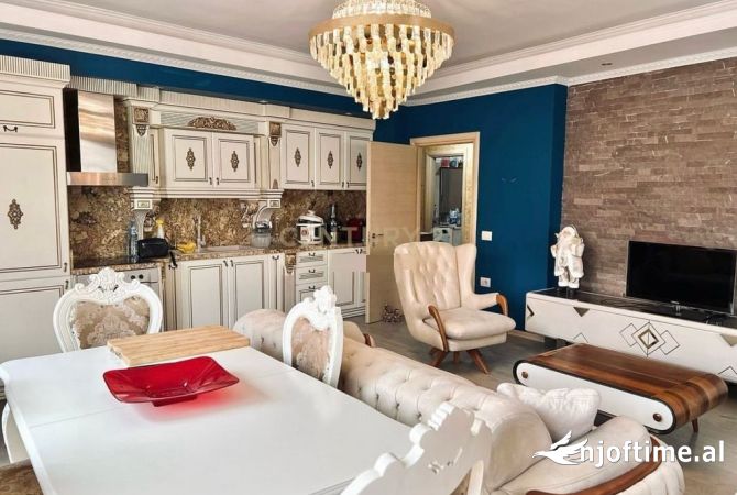 Shtepi ne shitje 2+1 ne Tirane - 160,000 Euro
