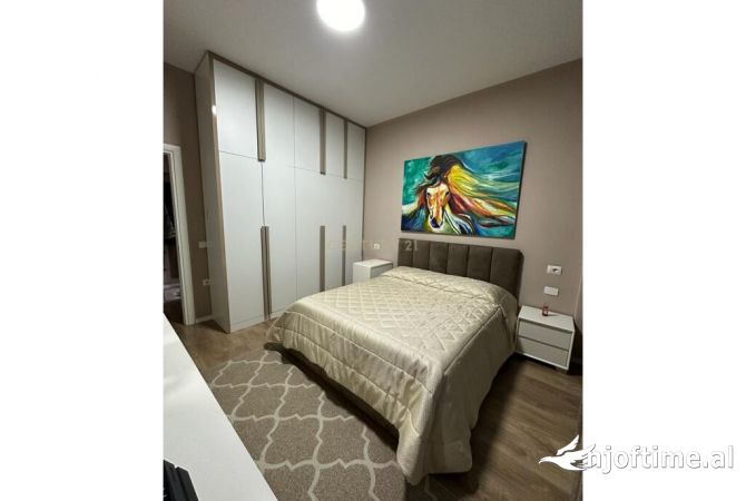 Shtepi me qera 2+1 ne Tirane - 600 Euro