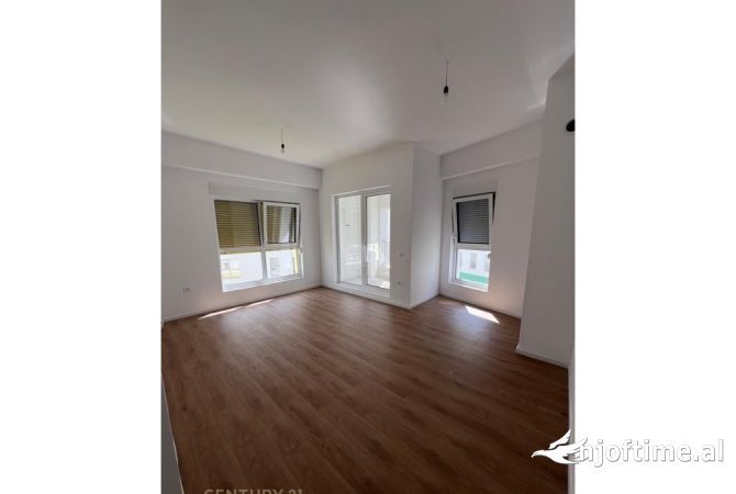 Shtepi ne shitje 1+1 ne Tirane - 106,000 Euro