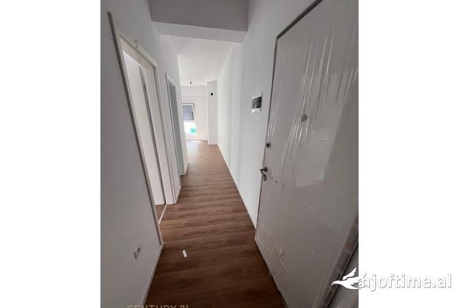 Shtepi ne shitje 1+1 ne Tirane - 106,000 Euro