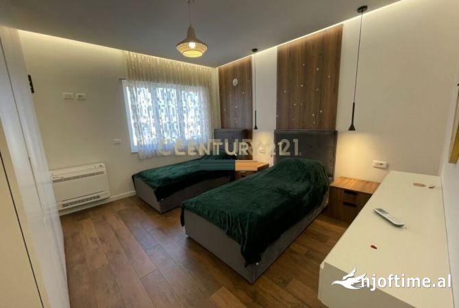 Shtepi me qera 3+1 ne Tirane - 2,000 Euro