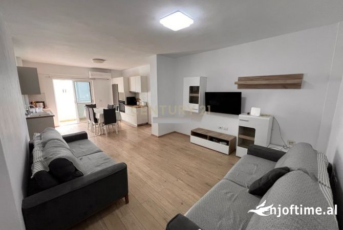 Shtepi me qera Apartament ne Tirane, 2+1, Mobilimi E mobiluar, Pagesa 600  Euro.