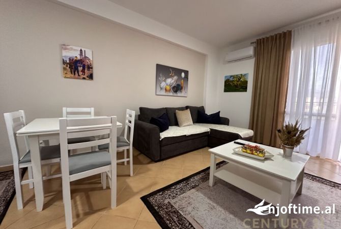 Shtepi me qera 2+1 ne Tirane - 700 Euro