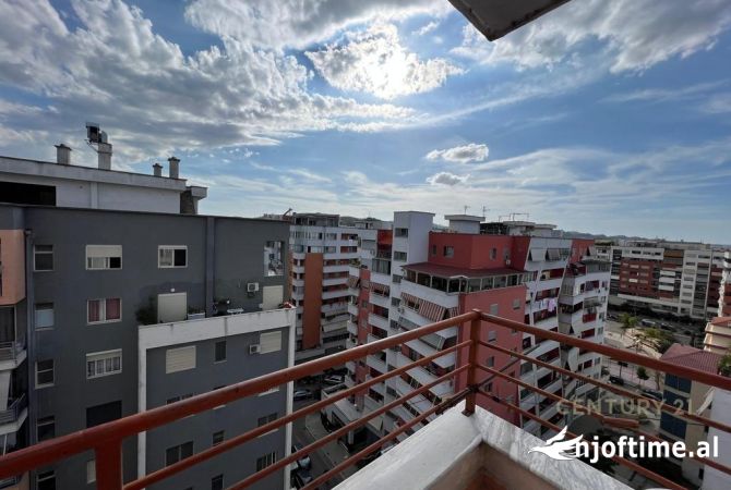 Shtepi me qera 2+1 ne Tirane - 370 Euro