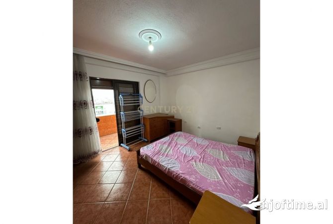 Shtepi me qera 2+1 ne Tirane - 450 Euro