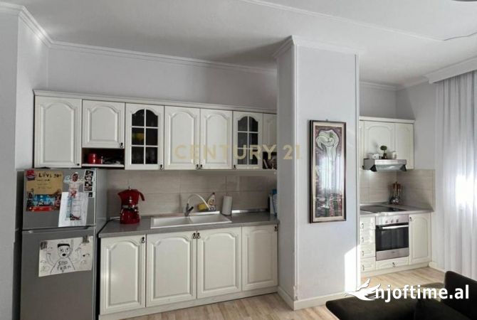 Shtepi me qera 2+1 ne Tirane - 750 Euro