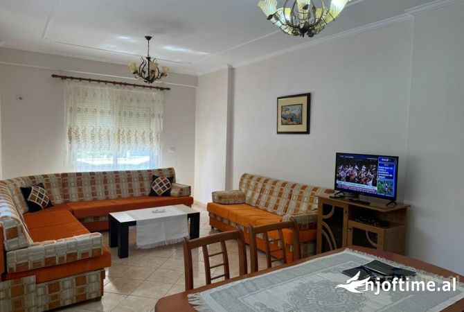 Shtepi me qera 2+1 ne Tirane - 500 Euro