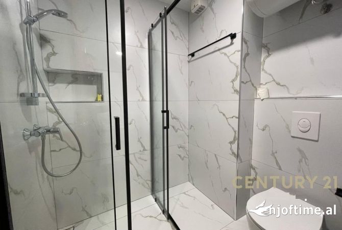 Shtepi me qera 2+1 ne Tirane - 800 Euro