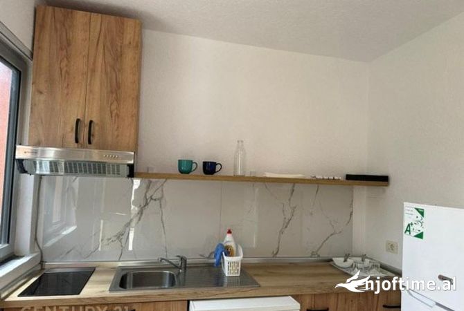 Shtepi me qera Garsoniere ne Tirane - 280 Euro