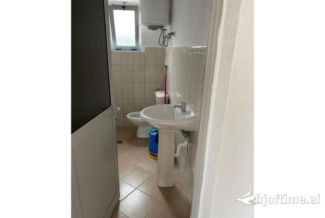 Shtepi me qera Garsoniere ne Tirane - 280 Euro