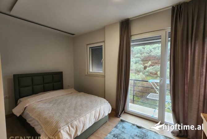 Shtepi me qera Apartament ne Tirane, 3+1, Mobilimi E mobiluar, Pagesa 900  Euro.